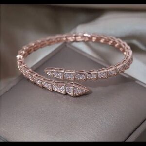 Gorgeous Rosegold plated snake bracelet with swarovski elements